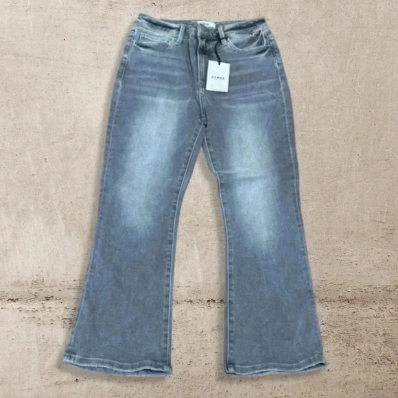 Ceros Crop Flare Jean NWT - Picture 1 of 6